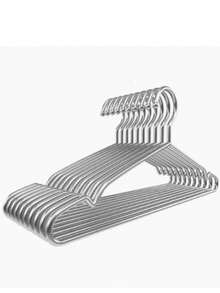Móc treo quần áo bằng thép không gỉ 100%, dày dặn, bền chắc, chống gỉ sét, thích hợp cho gia đình và ký túc xá, không trầy xước, sử dụng lâu dài. Một chiếc móc treo bằng thép không gỉ dùng được trọn đời, giá hơi cao hơn nhưng chất lượng hoàn hảo, không bị đổi màu, gỉ sét hay hư hỏng, không thể vỡ và bền bỉ. - 100% thép không gỉ - Xem 9