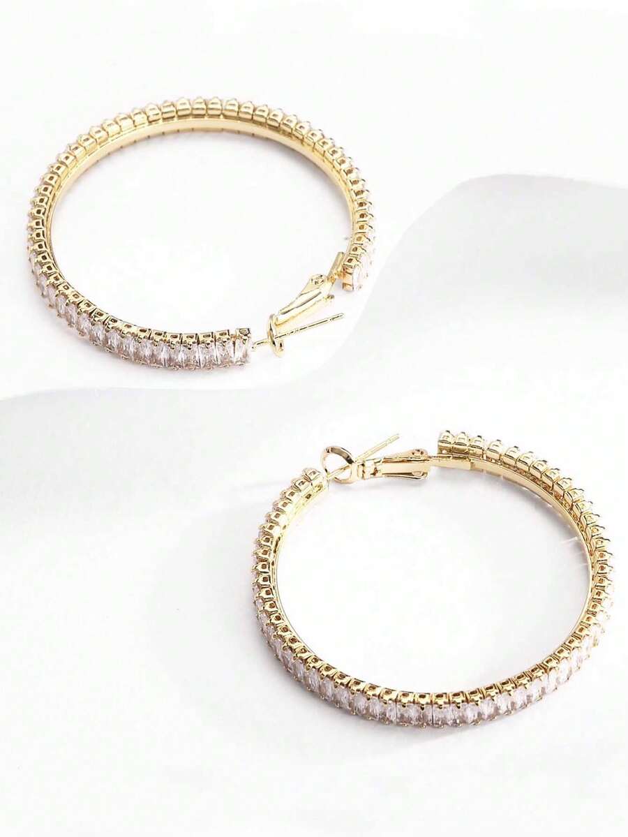 1 Pair Elegant Earrings Suitable For Daily Wear - Yellow Gold - View 1
