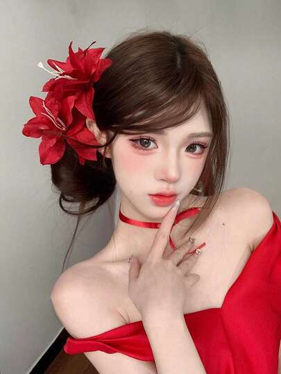 1个波西米亚风仿真百合花发夹，复古红色百合花发饰，时尚百搭侧边花朵头饰，适合度假、情人节等场合，可作发夹、发卡、发夹、女士发饰、发卡。