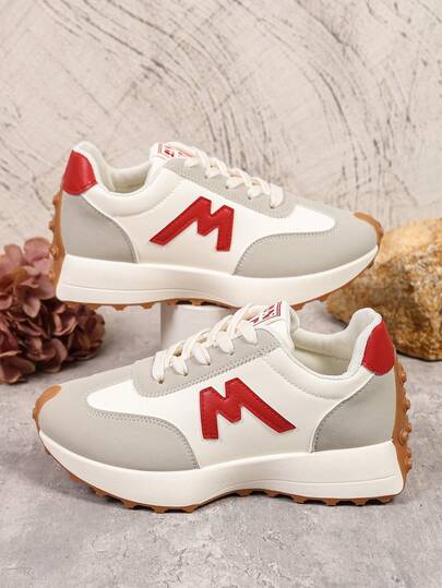 Zapatillas de deporte casuales con cordones para mujer de talla grande, zapatos deportivos blancos, zapatos escolares para estudiantes, zapatillas retro de diseño de bloques de color y letras, cómodas zapatillas deportivas planas antideslizantes