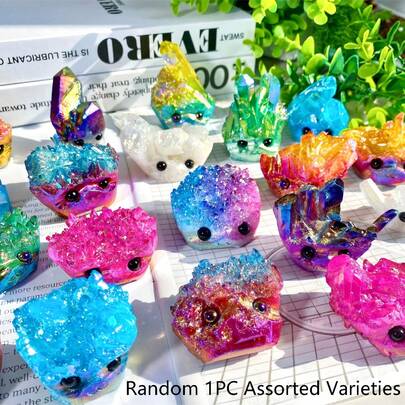 Random 1PC Natural Crystal Gemstone Pets DIY Handmade Crystal Carving Hedgehog Fengshui Sculpture For Pet Memorial Ornament Home Garden 4th Of July Women Fathers Dad Gift Christmas Gift.