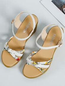 Giày sandal đế xuồng quai ngang cài khóa kiểu dáng mới mùa hè cho bé gái, sandal mũi tròn bằng da lộn, gót thấp. - trắng - Xem 5