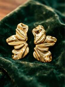 1 Pair Vintage Gold-Plated Pleated Fluid Stud Earrings, 3D Wavy Texture, Metallic Streamlined Earrings, Exquisite And Elegant For Parties, Anniversaries, Birthdays, Dates, Great For Photos, Perfect Gift For Mother - Gold - View 3