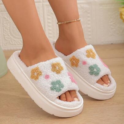 花卉卡通休闲布艺拖鞋，舒适保暖，四季皆宜居家穿着