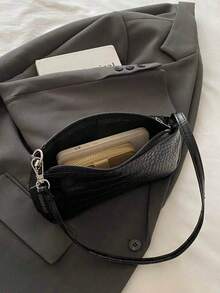 Crocodile Embossed Women's Handbags, Korean Style Ladies Underarm Tote Bags, New Fashion Shoulder Bags, Simple Commute Crescent Moon Bags , Old Money - Black - View 7