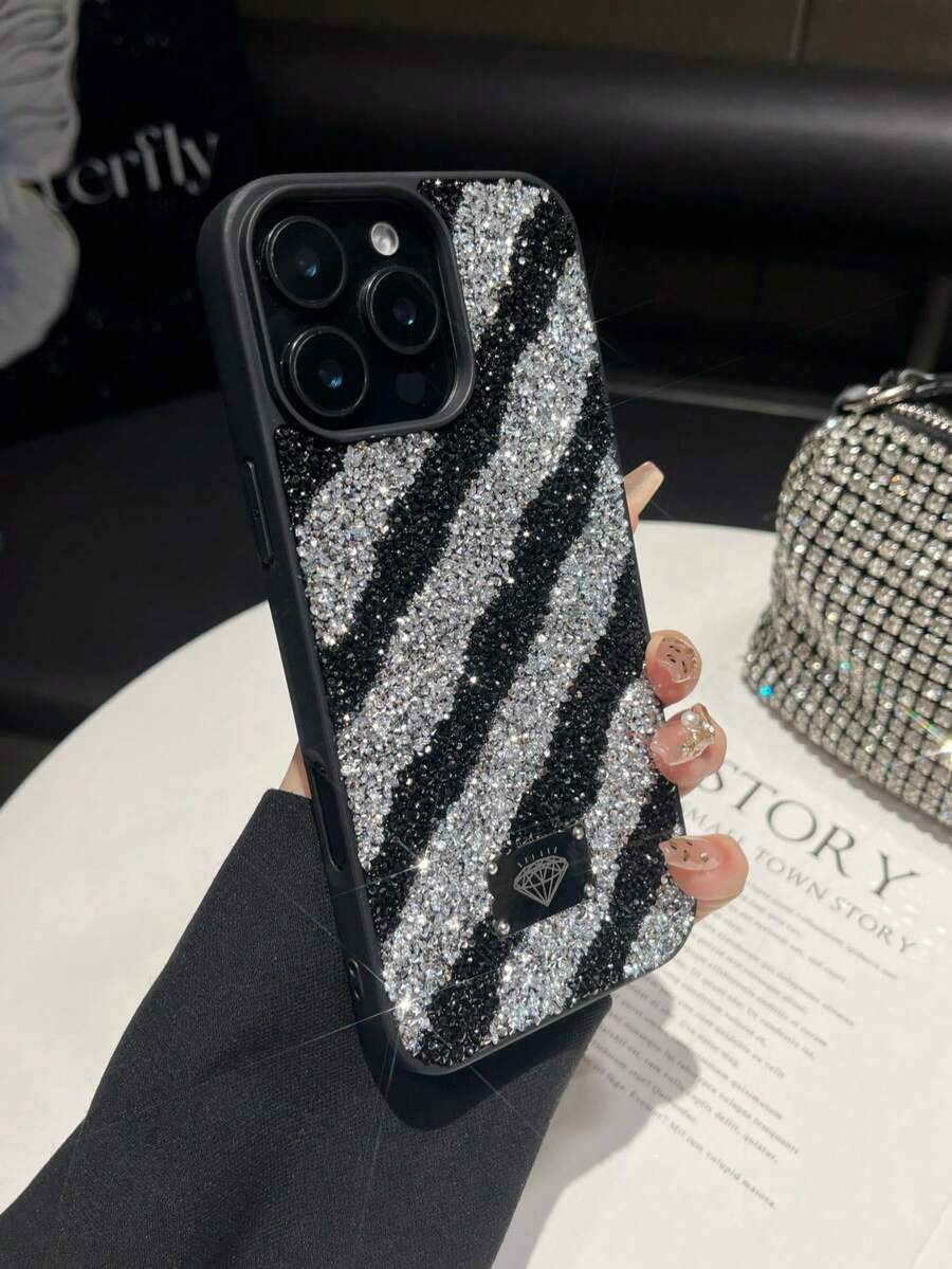 1 pieza Funda de teléfono a prueba de golpes 2 en 1 con textura de cebra negra y cristales de rinoceronte, adecuada para iPhone 15 Pro Max/17 Pro Max/17 Ari/S25 Ultra