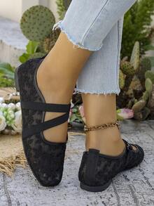 3D玫瑰蕾丝网面平底鞋，时尚舒适透气玛丽珍芭蕾舞鞋，柔软优雅的乐福鞋，配珍珠弹力带 - 黑色 - 查看 5