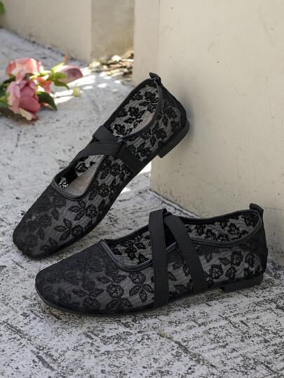 3D玫瑰蕾丝网面平底鞋，时尚舒适透气玛丽珍芭蕾舞鞋，柔软优雅的乐福鞋，配珍珠弹力带