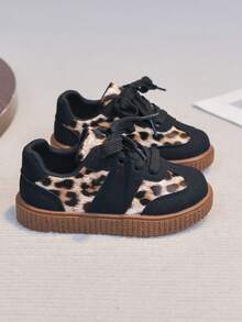 1 đôi giày thể thao buộc dây đế mềm in họa tiết da báo màu đen mới cho trẻ sơ sinh/trẻ nhỏ, mẫu giày casual bán chạy nhất cho bé trai mùa xuân/thu, giày dễ thương cho bé gái. - màu đen - Xem 10