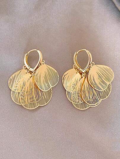 1 par de pendientes de flecos con alas de mariposa huecas doradas, diseño de nicho exquisito y de alta gama, elegante y lujoso, accesorios de verano para la playa, versátil hecho de acero inoxidable para mujeres, un regalo ideal para mujeres