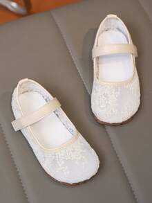 2025新款夏季时尚圆头平底鞋，美丽优雅的复古芭蕾舞鞋，网布鞋面，珍珠刺绣和网眼设计 - 白色 - 查看 4