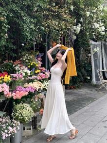 Đầm slip ôm dáng thiết kế retro, chất liệu jacquard, ngọt ngào và quyến rũ. - trắng - Xem 3