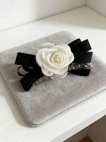 1pc Black & White Camellia Hair Claw, Minimalist Daily Matching, Elegant Party Accessory - Black and White - View 3