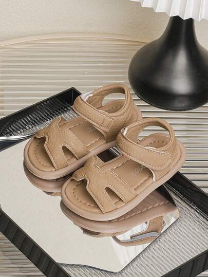 Sandales décontractées pour bébé, design minimaliste à la mode, convenant pour le printemps et l'été, douces et confortables