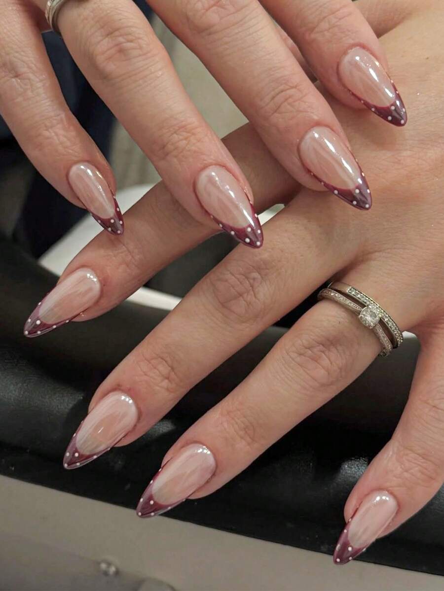 10 miếng dán móng tay thủ công, móng ngắn, móng giả, kiểu móng Pháp hình hạnh nhân, màu nude, màu nâu đỏ ombre, chấm bi dễ thương, phong cách thanh lịch, vẽ tay màu nâu đỏ ombre kiểu Pháp với chấm bi trắng, trang trí ngọc trai, bao gồm dụng cụ làm móng, phù hợp cho nhiều dịp, dễ dán và gỡ bỏ, miếng dán móng tay hình hạnh nhân dành cho phụ nữ và bé gái - Màu nâu Sô-cô-la - Xem 1