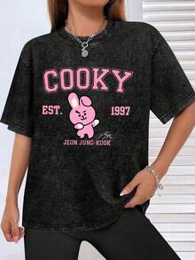 New American-Style 100% Cotton T-Shirt Suitable For Both Men And Women. Fun Retro And Cute Rabbit BT21 Baking Dessert Cartoon Letter Pattern Print. Double-Sided Retro Distressed Pattern. Street Korean-Style Comfortable Retro Fashionable Commuting And Versatile Y2k Clothing. Regular Small-Scale Punk Style Fitted Black Round-Neck Short-Sleeved Washed T-Shirt From The Washed-Out Retro Series. Comfortable Pure Cotton T-Shirt From The Washed-Out Retro Series, Easily Creating Retro Casual Clothing. Suitable For Daily Commuting, Casual Outings, Music Festivals, And Daily Wear. Classic Retro Style. Men's Printed T-Shirt, Women's Printed T-Shirt. - 黑色 - 查看 9