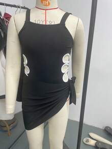 Bộ đồ bơi liền thân họa tiết hoa khoét rỗng dành cho bé gái tuổi teen, thích hợp cho kỳ nghỉ năm 2026, kèm váy che ngoài. - màu đen - Xem 5
