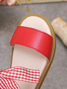 A Pair Of Red Girls' Sandals In Spring And Summer Are Simple And Open-, And The Sweet Style Of Red And White Plaid Bows Is Suitable For Daily School, Shopping, Birthday Parties, Holiday Trips, Holiday Photos And Other Occasions. - Red - View 6