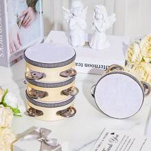 高品质手鼓 | 手持打击乐器，配有闪亮金属铃铛 | 适用于教堂唱诗班、卡拉OK之夜、学校音乐课、民间舞蹈表演、生日派对、婚礼和节日庆典 | 便携式音乐玩具，可为任何场合创造欢快的节奏 - 彩色 - 查看 3