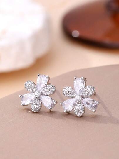 1 Pair, Fashionable Minimalist Cubic Zirconia Flower Stud Earrings, Gold-Plated Or Silver-Plated, Dual-Color Options, Ideal For Daily Wear, Valentine's Day Gift, Ramadan Distribution, Eid Al-Fitr Gift
