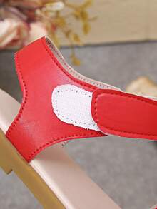 A Pair Of Red Girls' Sandals In Spring And Summer Are Simple And Open-, And The Sweet Style Of Red And White Plaid Bows Is Suitable For Daily School, Shopping, Birthday Parties, Holiday Trips, Holiday Photos And Other Occasions. - Red - View 7