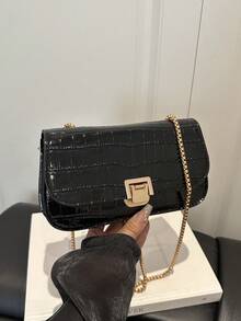 Túi đeo vai nữ có nắp gập, dây xích, họa tiết da cá sấu. - màu đen - Xem 1
