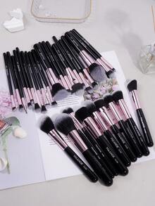 MAANGE 30支装可重复使用耐用化妆刷套装，包含粉底刷、面部刷、散粉刷、腮红刷、遮瑕刷、轮廓刷、鼻部轮廓刷、高光刷、眼影刷、眉刷、眼线刷、细节刷等。亲肤材质，专业化妆刷套装，居家或外出皆宜，适用于液体、膏状和粉状化妆品，可用于打圈、晕染和面部清洁。是馈赠亲友的理想之选。 - 彩色 - 查看 1