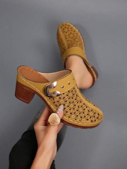 أحذية المرأة الأنيقة: تصميم كعب سميك، ارتداء كاجوال مع الجينز/التنانير، زخرفة إيليجانت بوهيمية بإبزيم