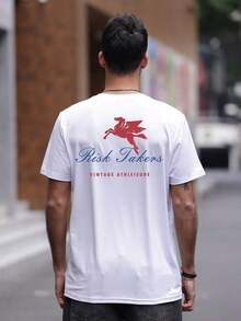 Camiseta de manga corta blanca de estilo retro para hombre |   Estampado de Pegaso rojo y "Risk Takers" en la espalda |   Estilo casual americano - Blanco - Ver 6