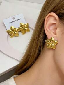 1 Set Women's Stainless Steel Gold-Plated Earrings, Tropical & Artistic Design, Layered Leaf Texture, Five-Petal Flower Shape, Minimalist Geometric Spiral, Suitable For Daily Commute Or Vacation Outfit - 3-pair Set - View 2