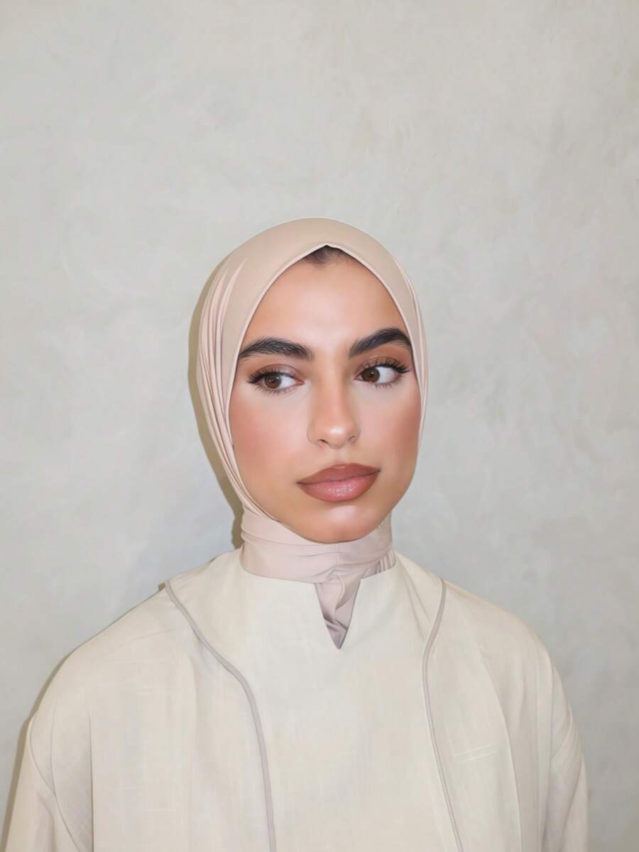 1顶时尚休闲优雅速戴头巾帽，经典简约时尚，莫代尔丝滑柔软透气面料，长帽檐两用头巾帽，适合日常生活、节日、聚会、礼拜、海滩、假日等场合。