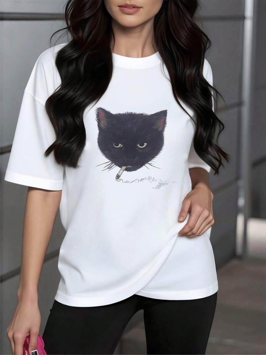 Figura de gato oscuro con mirada misteriosa simbolizando independencia elegancia y un toque de rebeldía que resalta la fuerza interior femenina camiseta de mujer 220g casual moderna y cómoda para uso diario - Blanco - Ver 1