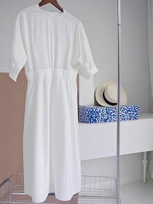 Designed And Elegant, V-Neck Waist Slim-Fitting Shirt Dress, Designed Pocket V-Neck Waist A-Line Skirt Long Sleeve Tops Primavera A Verano White Tops Resort Wear Women Mardi Gras Dresses For Women Vestidos Elegantes De Mujer Y2k Clothes Women Easter Dresses For Women Easter Outfit Women Women Clothes - 白色 - 查看 5