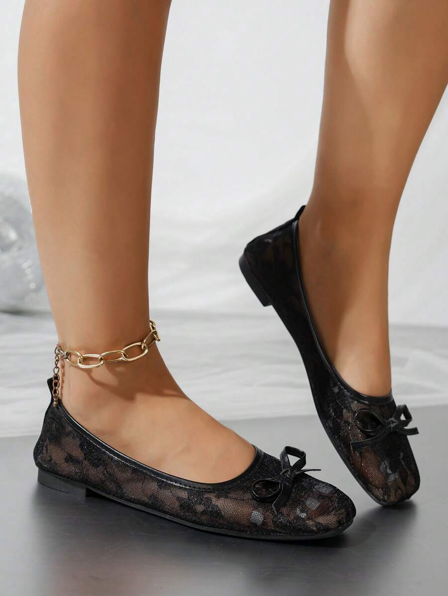 Black Lace Rose Mary Jane Shoes, Square Toe Pearl Buckle Flat Shoes, Breathable Commuter Shoes For Summer - Black - View 1