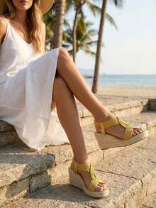 Sandales compensées mode ajourées à enfiler pour femmes - Jaune citron - Voir 2