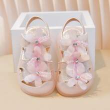 2026 Summer New Toddler Girls Flower Flat Sandals, Anti-Kick Closed Toe Sandals - Gold - View 3