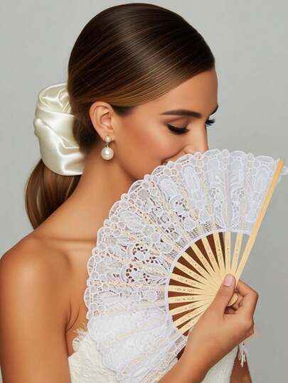 1 chiếc quạt xếp tre tua ren, quạt làm mát cầm tay, nan tre, tua rua, bề mặt quạt ren thêu rỗng, quạt cầm tay kiểu Trung Quốc truyền thống, quạt xếp tre thủ công cổ điển, quạt xếp tre cổ, quạt múa, trang trí lễ hội | Phong cách Trung Quốc truyền thống | Phong cách cung đình cổ điển, phù hợp với biểu diễn múa/Hanfu, tua rua tinh tế, nhẹ và di động, thích hợp cho chụp ảnh theo phong cách cổ xưa, biểu diễn sân khấu, đi lại hàng ngày, quà tặng cho phụ nữ, quà cưới, lễ tốt nghiệp, đám cưới, trang trí nhà cửa, cũng là món quà sinh nhật tốt nhất cho các cặp đôi hoặc bạn bè, ngoài trời, sân vườn, đồ dùng du lịch, đồ dùng di động, đồ dùng bãi biển, mùa tốt nghiệp, lễ tốt nghiệp, quà tốt nghiệp, quà tặng tốt nghiệp, quà tốt nghiệp, quà tốt nghiệp, chúc mừng tốt nghiệp, chúc mừng người tốt nghiệp, thủ khoa, hoàn thành trường học, tiệc tốt nghiệp, đồ dùng ngoài trời, đồ dùng du lịch di động, đồ dùng leo núi, đồ dùng cắm trại, dụng cụ di động, đồ dùng mùa hè, đồ dùng mùa hè di động