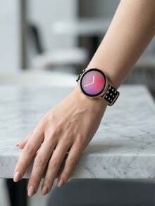 1条20mm/22mm时尚彩色几何星形图案软硅胶表带，兼容三星Galaxy Watch 7/6/5/4/3/Active 2/40mm/44mm/46mm，兼容华为Watch GT 5/4/3/2/Pro/Runner，通用快拆式柔性替换表带，配优雅玫瑰金金属表扣。 - 20mm - 查看 5