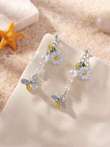 1 par de pendientes con borlas con mariposa, abeja y margarita de perla falsa con estilo pastoral y diamante de imitación, adecuados para uso diario de mujeres, viajes, regalo del Día de la Madre - Multicolor - Ver 10