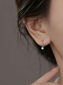 一对简约锆石小耳夹，精致时尚的镶钻戒指耳环，易于搭配 - 銀色 - 查看 7