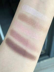 CHANEL 五色眼影盤 清透自然妝效 細膩持妝日常通勤 - 淺色 - 查看 5