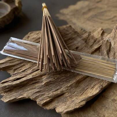 Agarwood Scented Incense Sticks, Suitable For Indoor Activities And Gifts | Bedroom, Study, Living Room Fragrance Decor | Soothe The Mind | Elegant Bamboo Design, Illuminate Cozy Life | Portable And Easy To Use, Enjoy Slow Living Moments