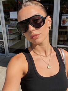 1副Y2K风格方形镜框时尚眼镜，可爱日常佩戴复古沙滩风男女通用 - 黑色 - 查看 1