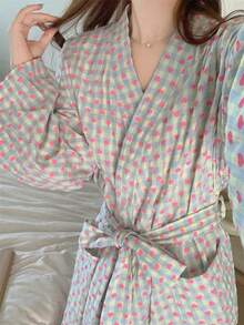 1pc Thick Comfy Sleepwear Robe, Sweet Heart Plaid Pattern, Loose Fit Casual Mid-Length Housecoat, V-Neck Long Sleeve With Pockets, Women Loungewear Bathrobe - Multicolor - View 3