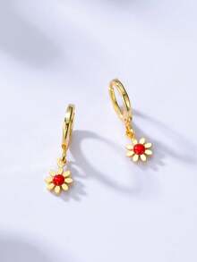 1 Pair Luxury Mini Daisy Hoop Earrings, Accented With Red Center, Delicate & Versatile Earrings For Women - Multicolor - View 2