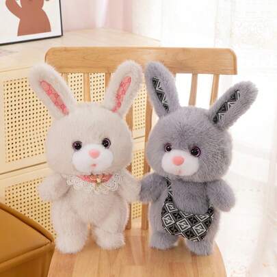 新款可爱情侣兔毛绒玩具。柔软的兔子毛绒玩具，表情生动，是家居装饰、沙发装饰、派对装饰、生日礼物以及各种节日礼物的完美之选，例如儿童节、情人节、母亲节、万圣节、圣诞节、复活节和其他春夏季节。非常适合开学季和毕业季。