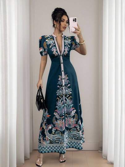 优雅A字连衣裙，深V领，短泡泡袖，前襟纽扣，开衩下摆，适合20-35岁以上女性出席正式场合和晚餐约会。