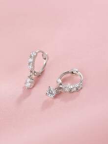 一对简约锆石小耳夹，精致时尚的镶钻戒指耳环，易于搭配 - 銀色 - 查看 10