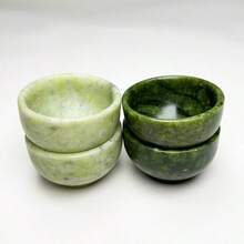 Xícara de chá de jade natural, feita à mão em pedra natural, perfeita para o chá Kung Fu. Esta xícara saudável é adequada para uso doméstico, na cozinha e no escritório, sendo um presente perfeito para mulheres, pais, familiares, amigos e apreciadores de chá. - Multicolorido - Ver 4