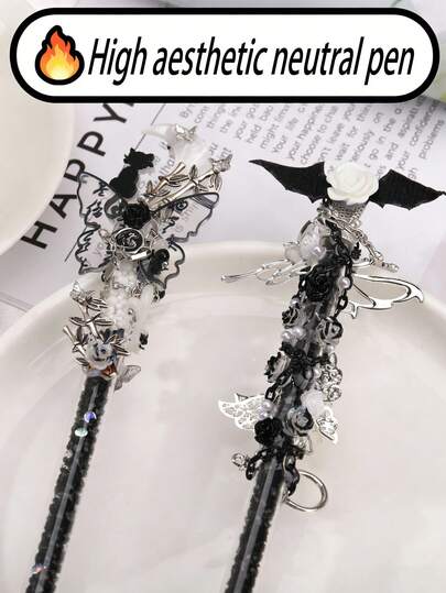 1支22厘米哥特风串珠装饰蝴蝶中性笔，黑色链条装饰，外观高档，学生书写笔，可替换笔芯，手写记事笔，日常书写速干，ins风，ST头个性可爱